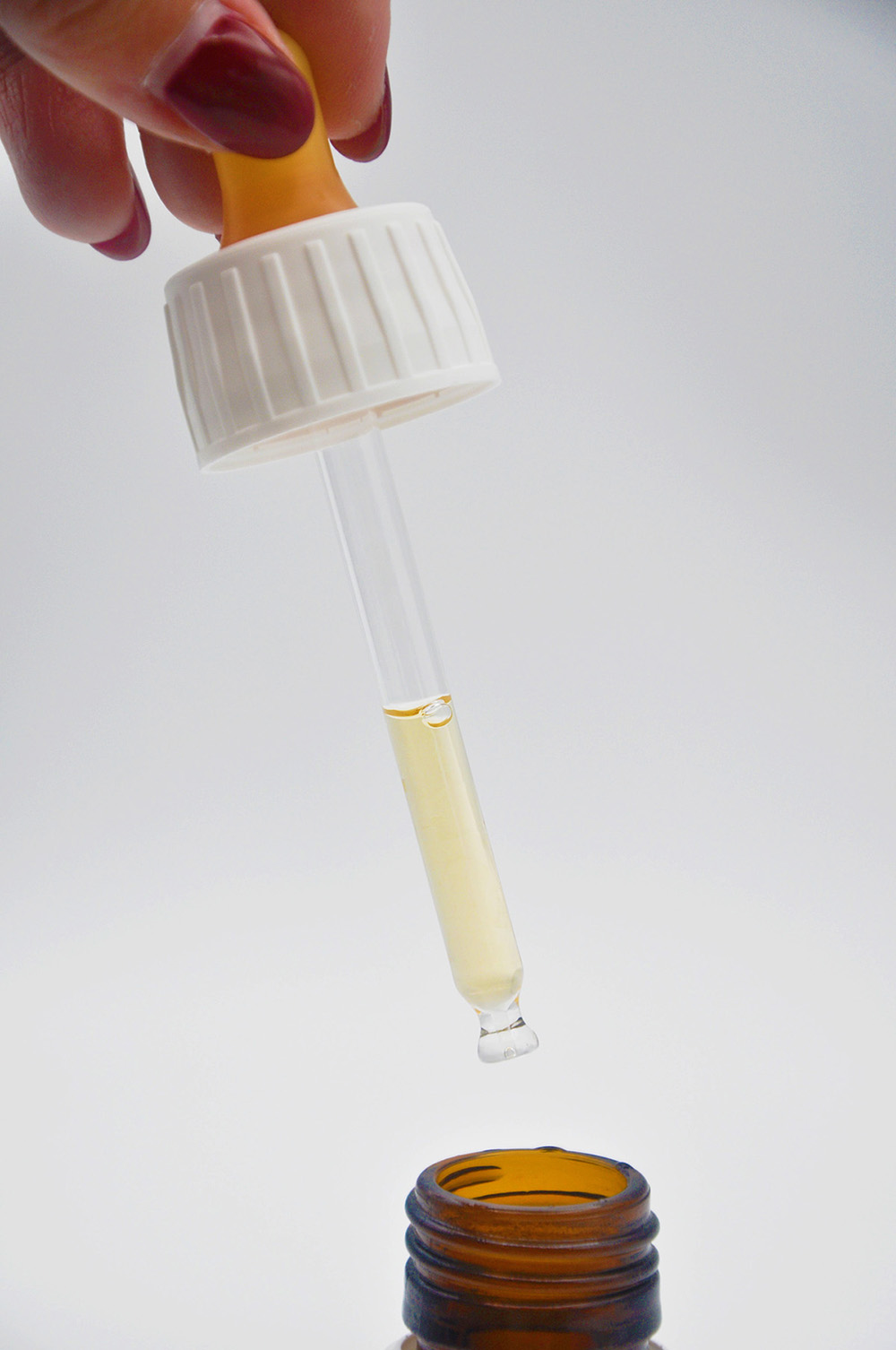 Primer plano Tratamiento estimulador capilar 1ª fase Shock Red's Xil